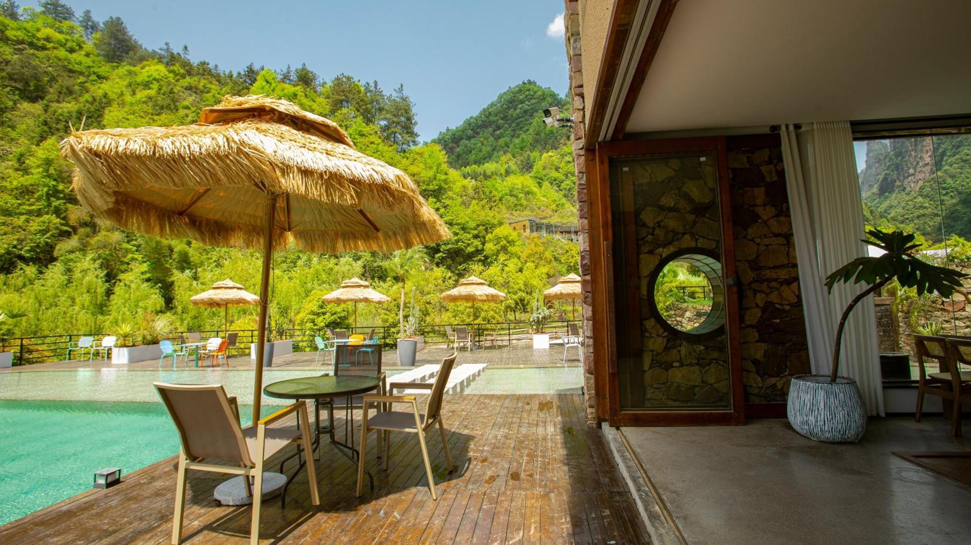 Pandora Vista Retreat Hotel จางเจียเจี้ย ภายนอก รูปภาพ