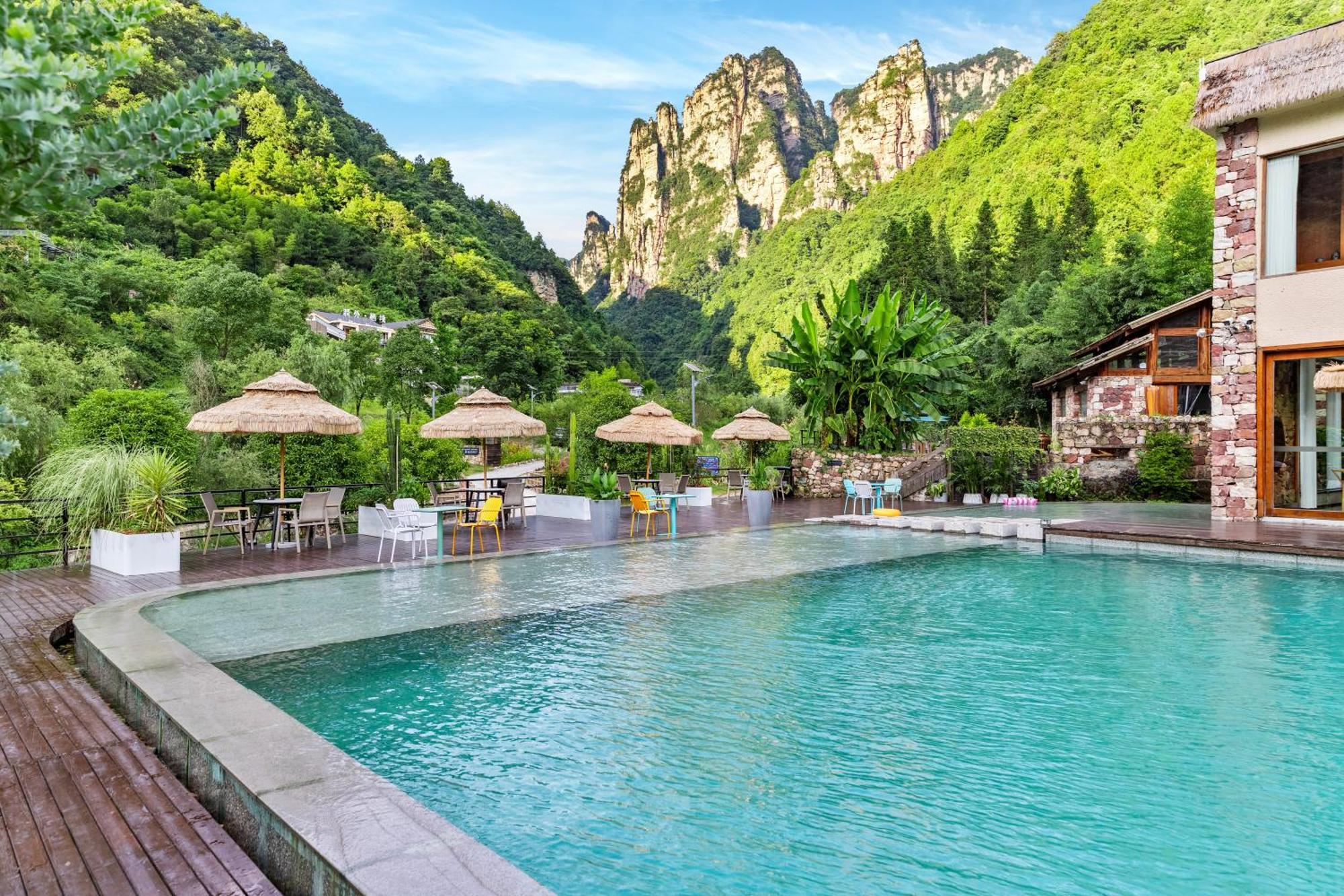 Pandora Vista Retreat Hotel จางเจียเจี้ย ภายนอก รูปภาพ