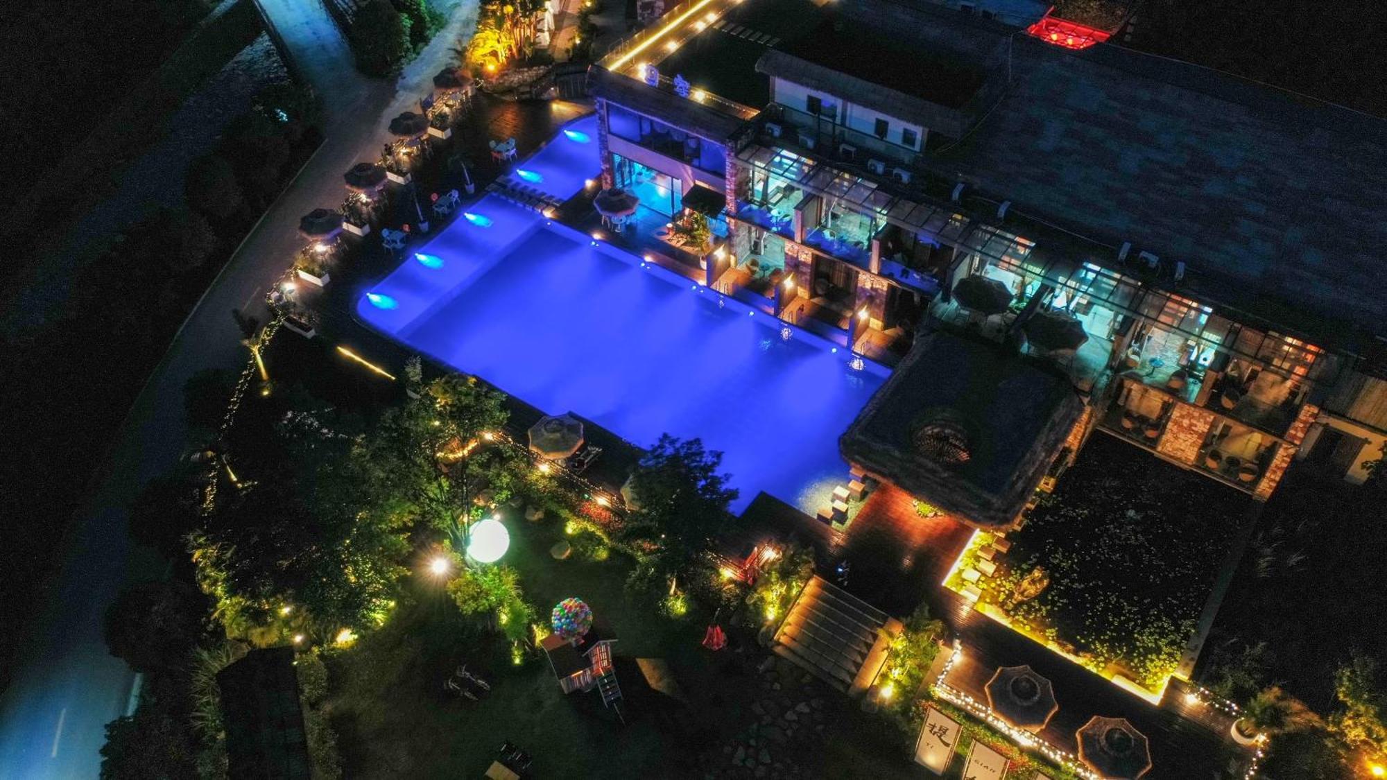 Pandora Vista Retreat Hotel จางเจียเจี้ย ภายนอก รูปภาพ