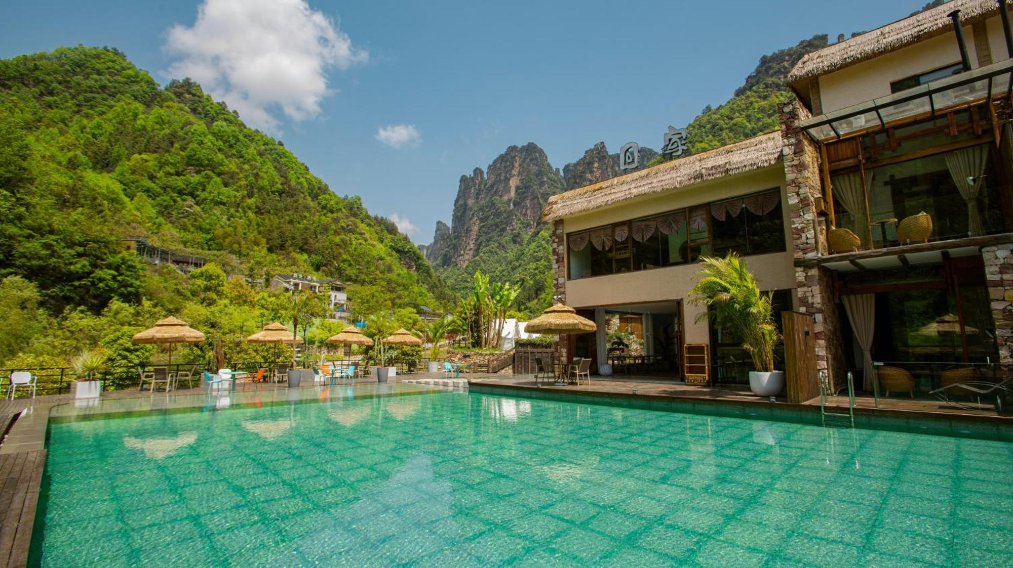 Pandora Vista Retreat Hotel จางเจียเจี้ย ภายนอก รูปภาพ