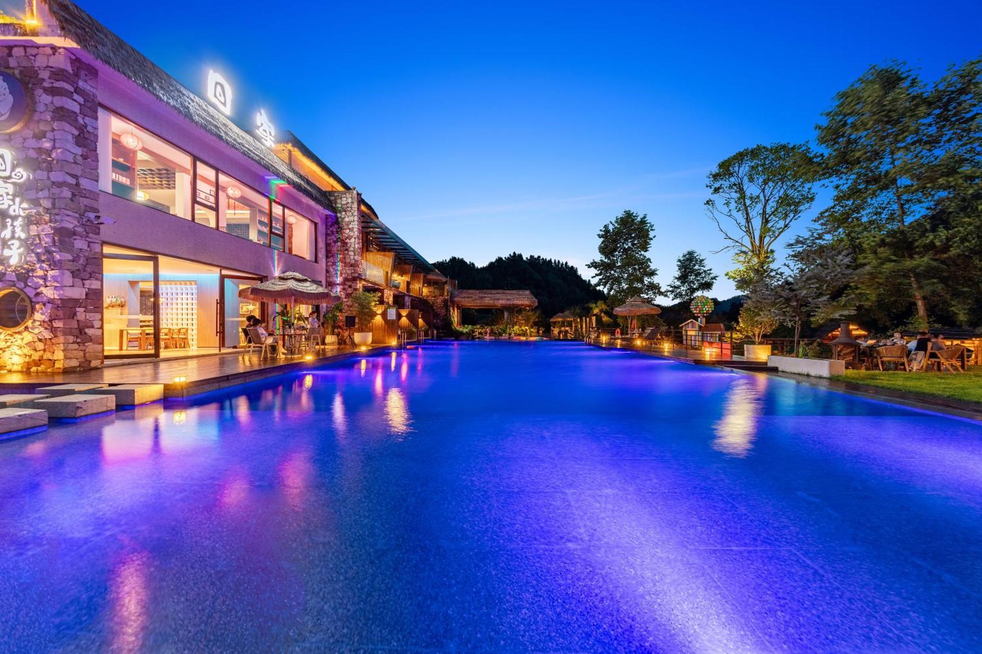Pandora Vista Retreat Hotel จางเจียเจี้ย ภายนอก รูปภาพ
