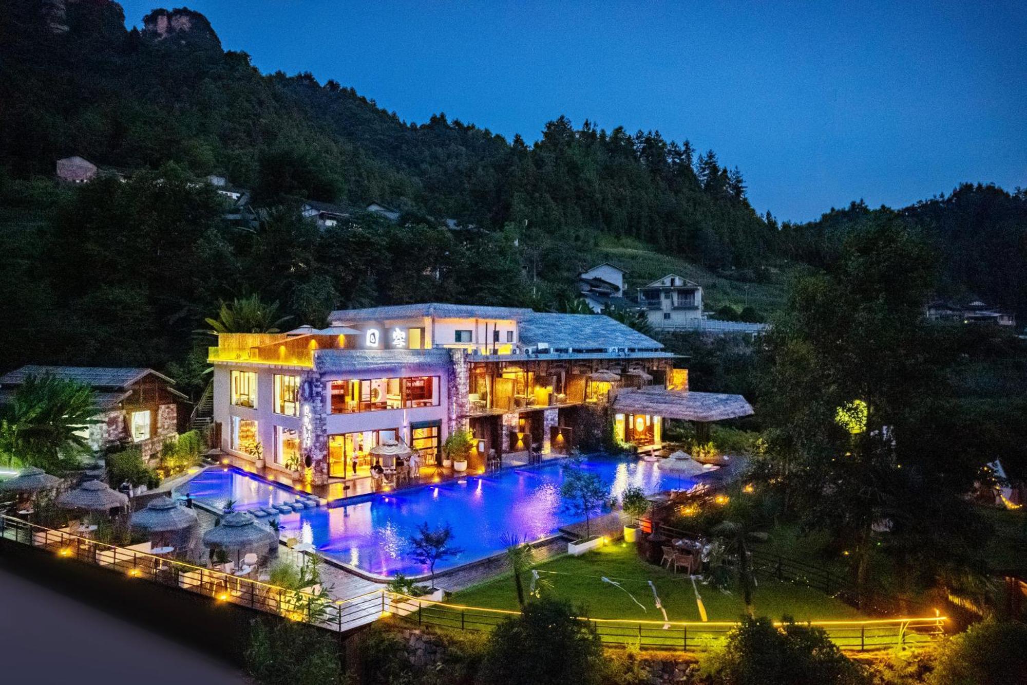 Pandora Vista Retreat Hotel จางเจียเจี้ย ภายนอก รูปภาพ
