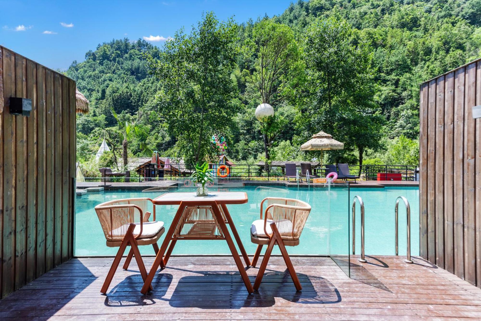 Pandora Vista Retreat Hotel จางเจียเจี้ย ภายนอก รูปภาพ