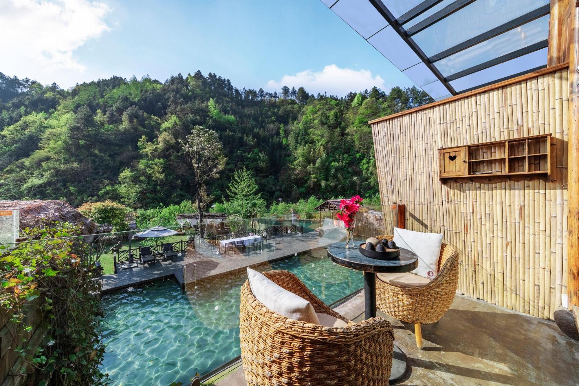 Pandora Vista Retreat Hotel จางเจียเจี้ย ภายนอก รูปภาพ